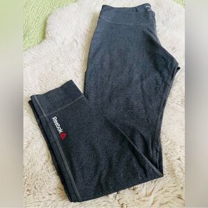 Reebok Gray Heathered Leggings โ Size S